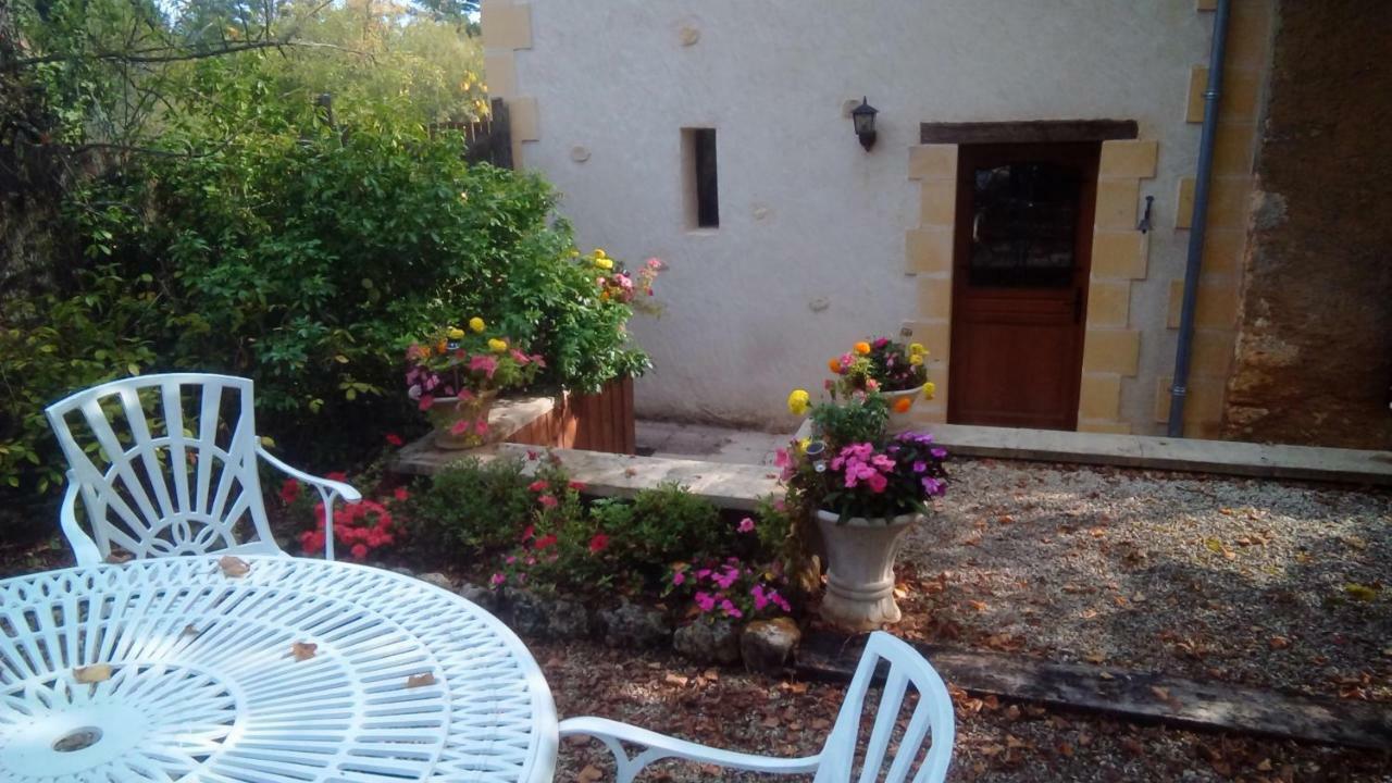 Saint-Alvère Les Coustilles מראה חיצוני תמונה